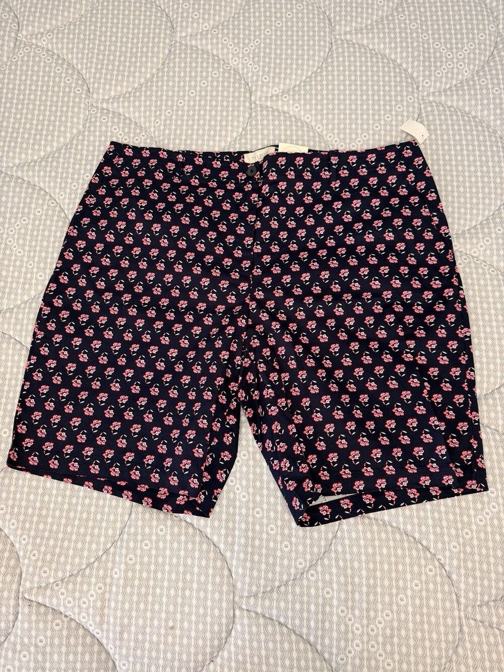 Talbots Simply Flattering Bermuda Shorts Womens 22W Short 10.5" Navy Pink Floral